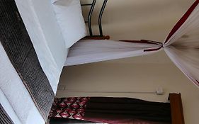 Hotel Acacia City